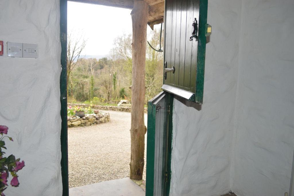 Lissyclearig Thatched Cottage Kenmare Ngoại thất bức ảnh